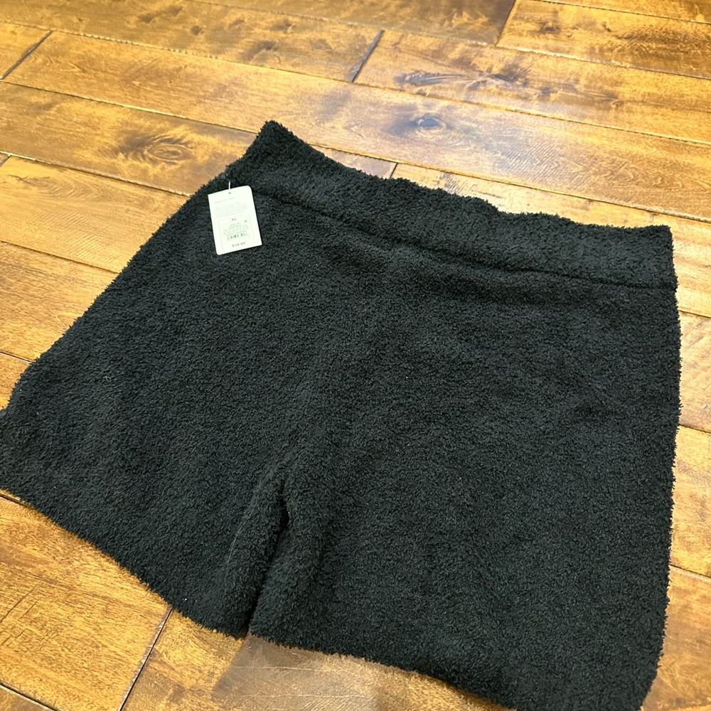 Stars Above Black Fuzzy Sweater Shorts XL‎ - Picture 4 of 4